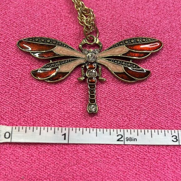 Gorgeous Dragonfly Pendant Necklace Gold Tone - Picture 6 of 7